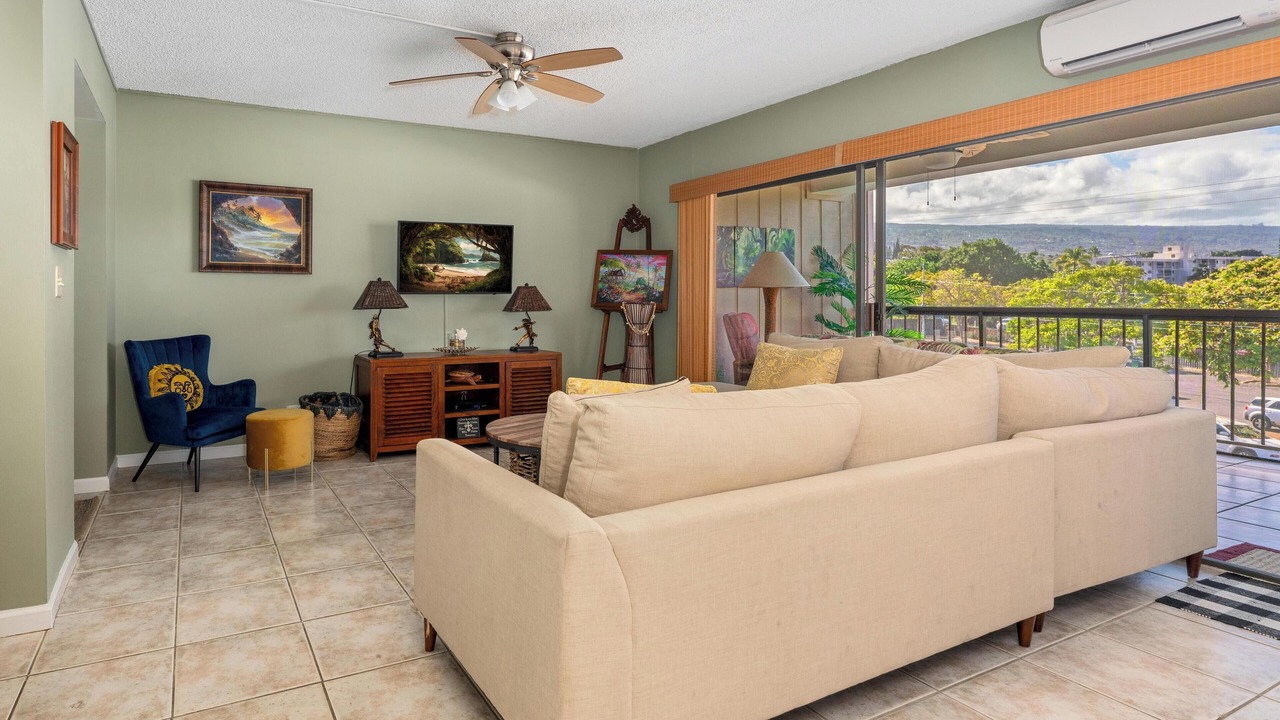 Photo of Others in Historic Kailua Village