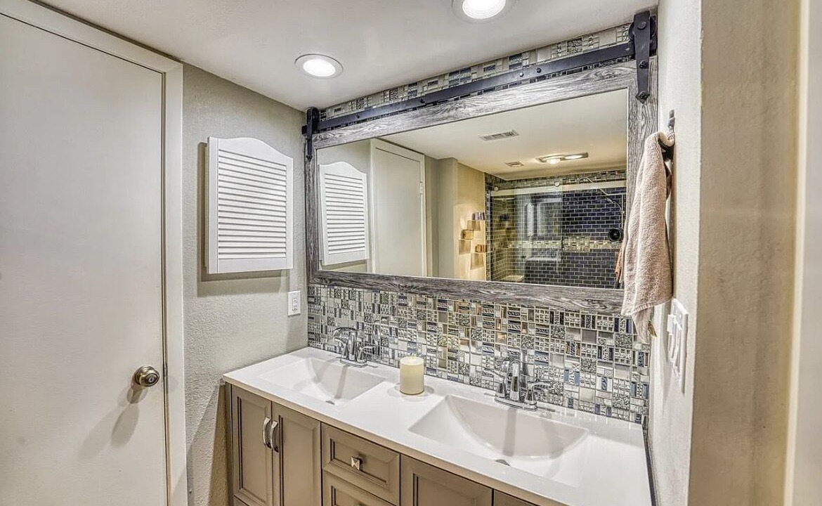 Photo of Bathroom in Horseshoe Bay
