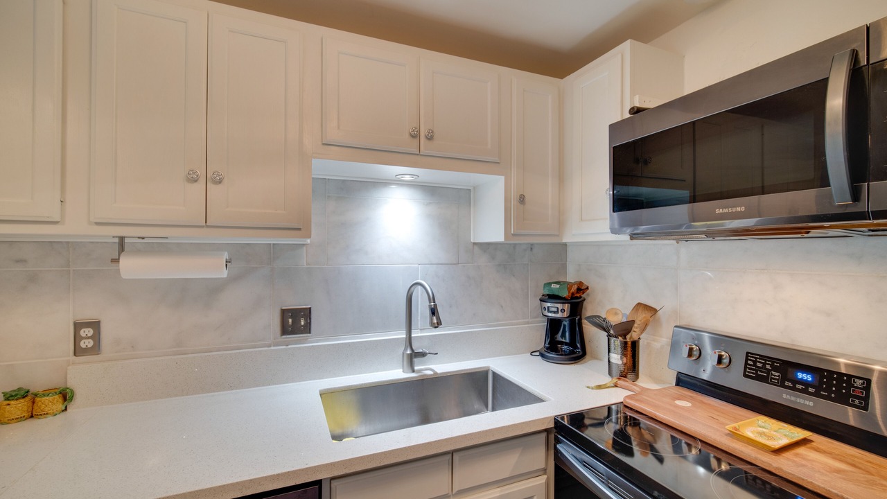 Photo of Kitchen in Nawiliwili