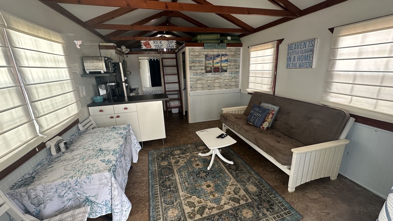 Photo of Livingroom in Dam Neck