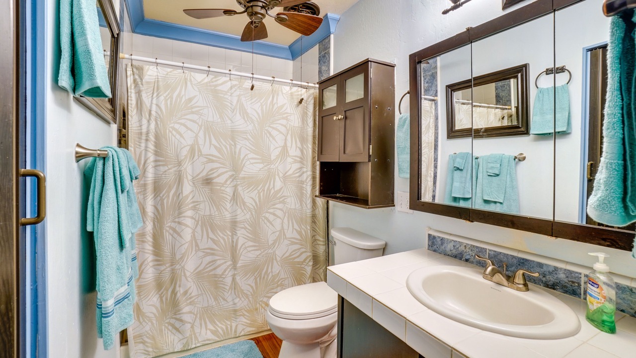 Photo of Bathroom in Ualapue