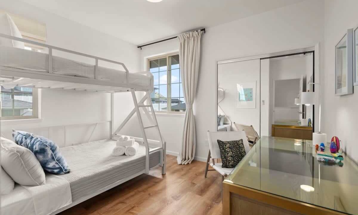 Photo of Bedroom in Makaha Valley