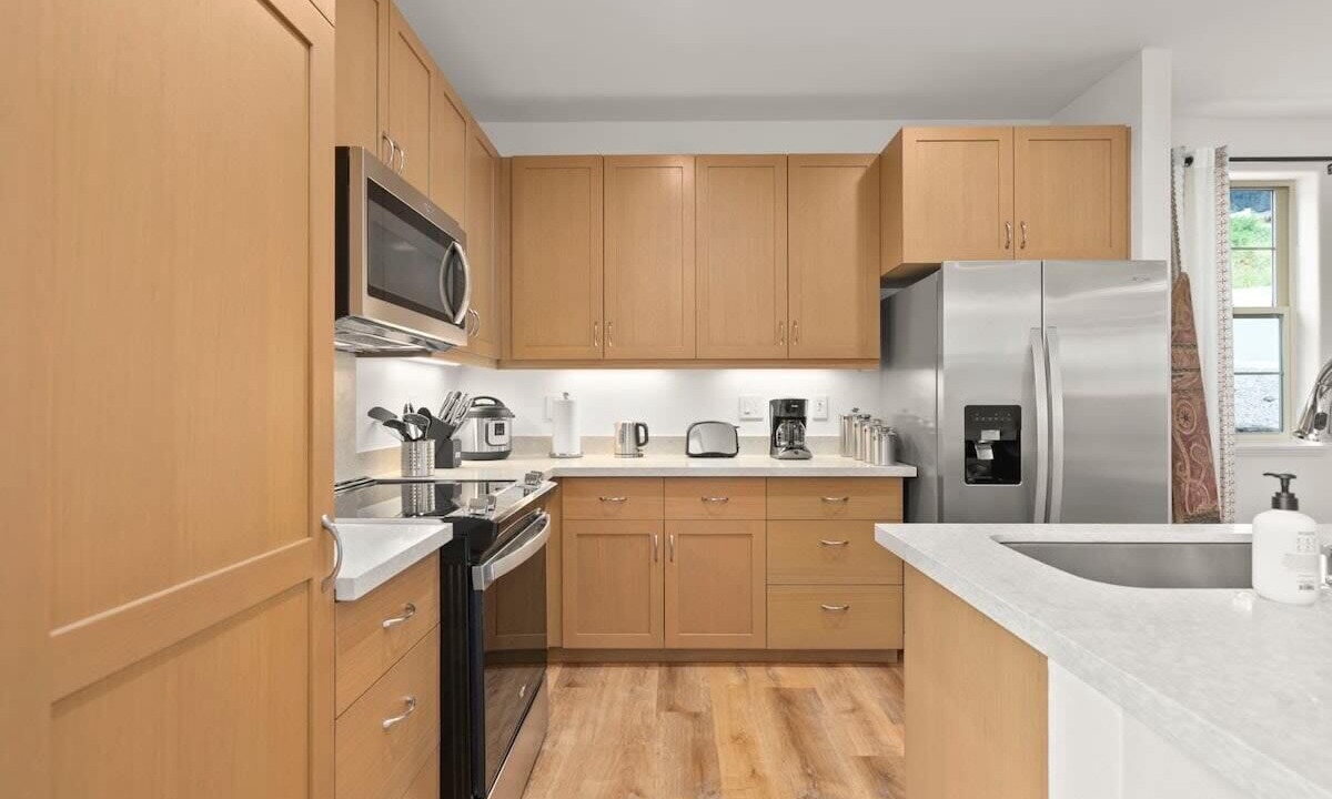 Photo of Kitchen in Makaha Valley