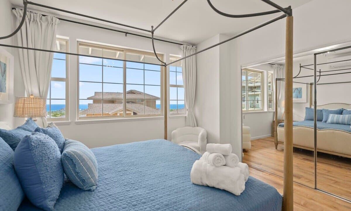 Photo of Bedroom in Makaha Valley