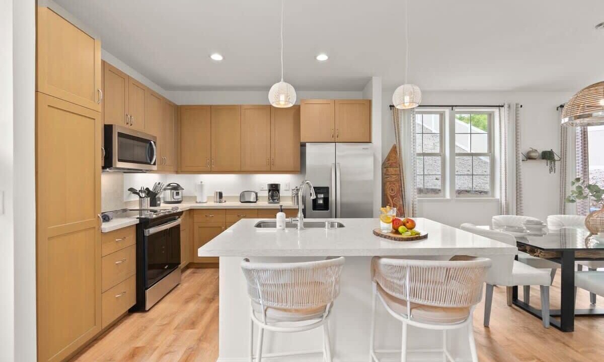 Photo of Kitchen in Makaha Valley