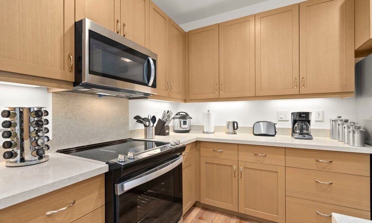 Photo of Kitchen in Makaha Valley