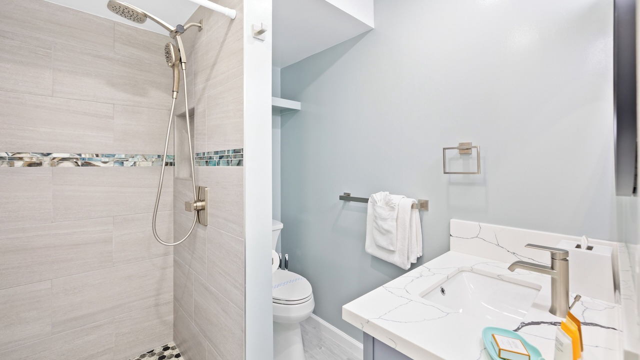 Photo of Bathroom in Waikiki