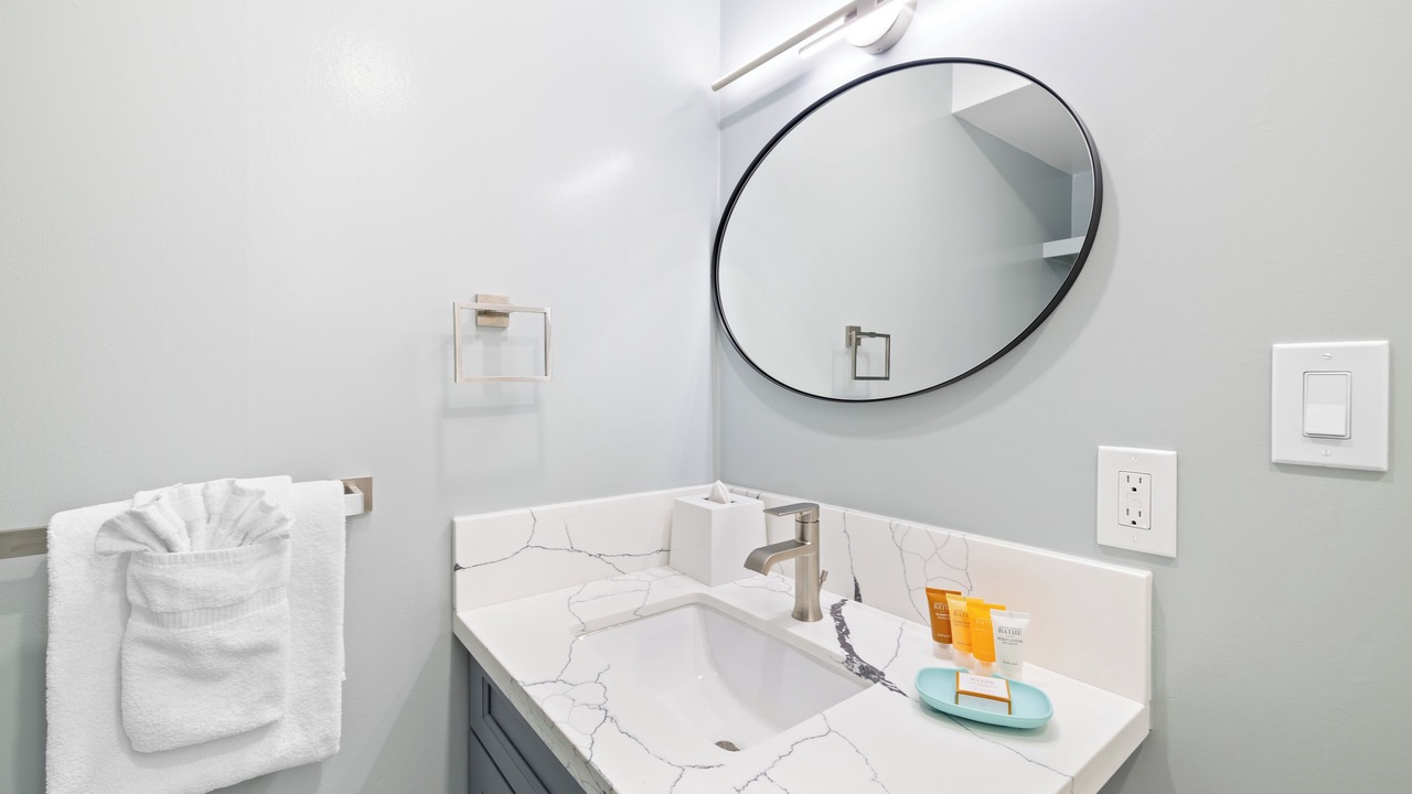Photo of Bathroom in Waikiki