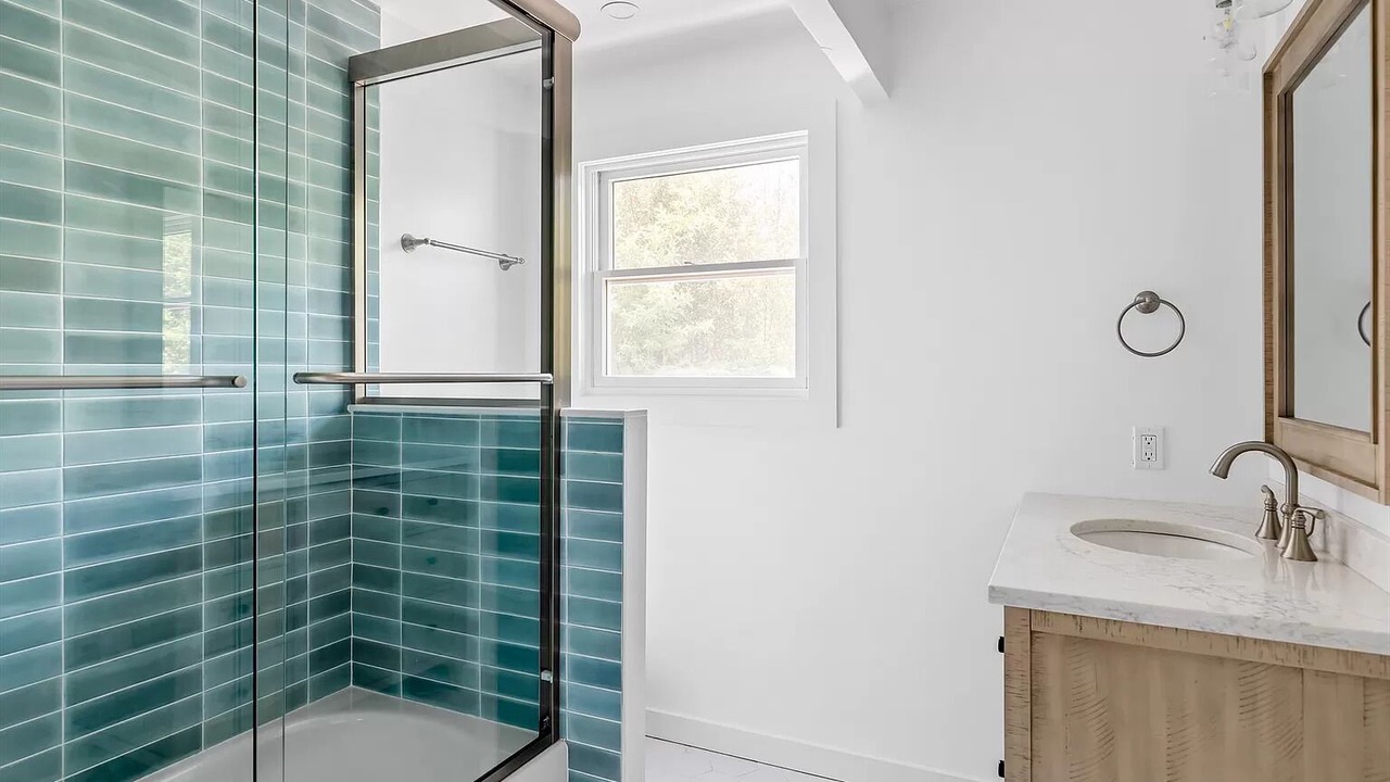 Photo of Bathroom in Hauula