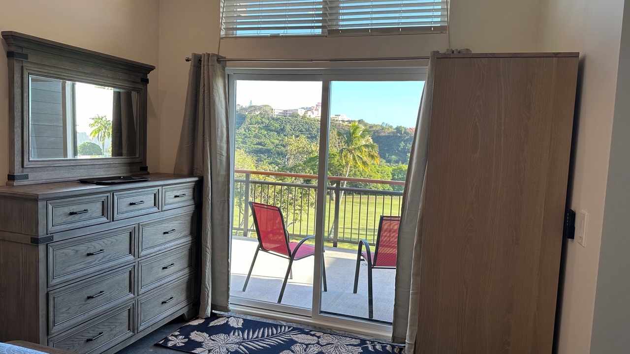 Photo of Bedroom in Moanalua