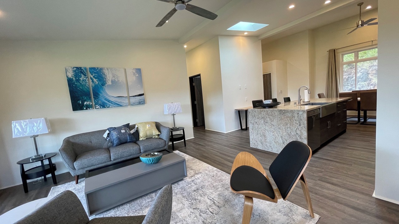 Photo of Livingroom in Moanalua
