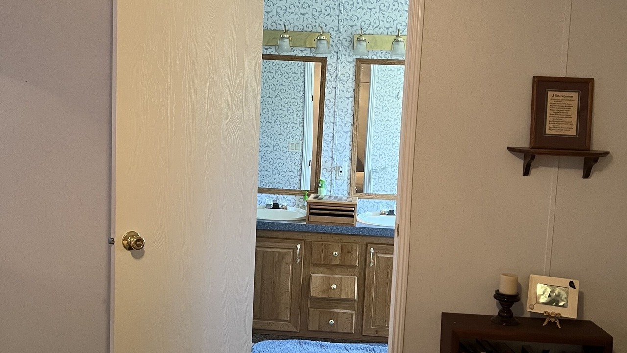 Photo of Bedroom in May
