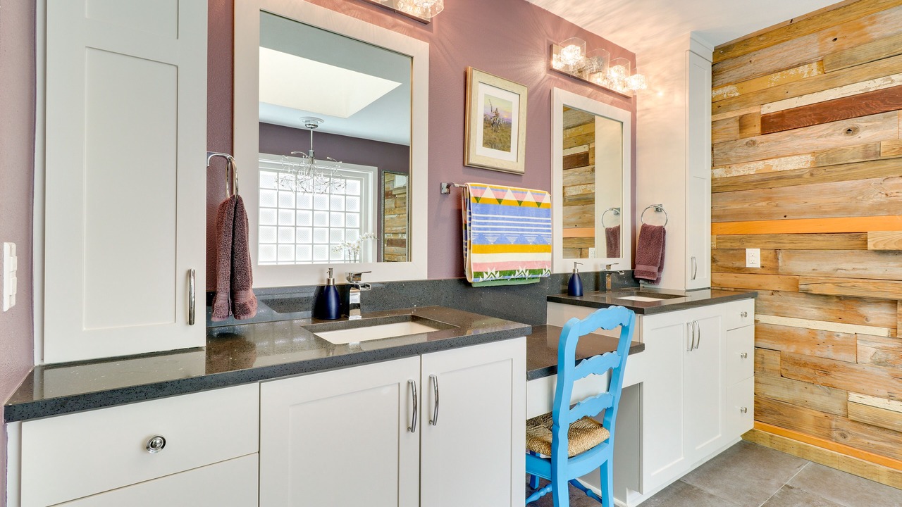 Photo of Bathroom in Oak Ridge