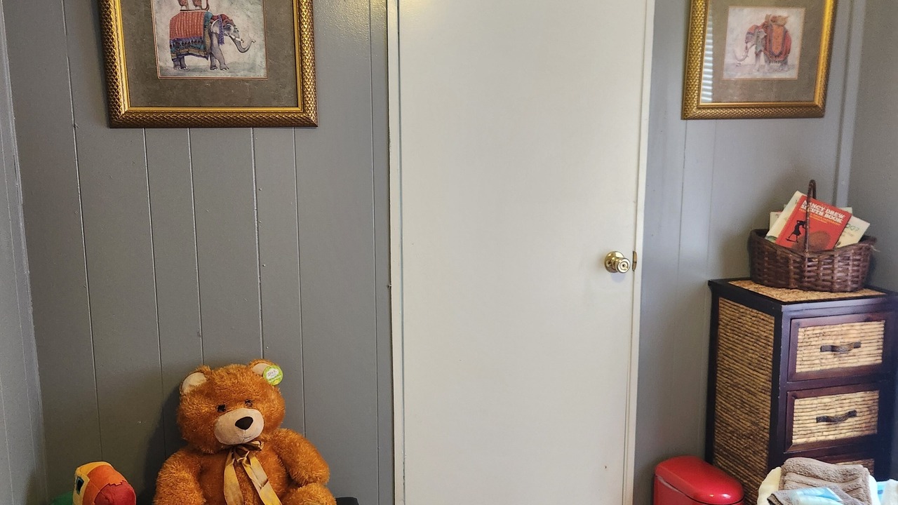 Photo of Bedroom in Half Moon