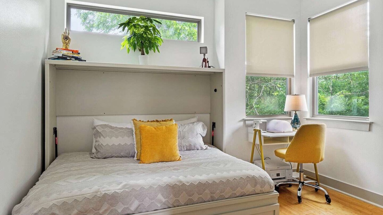 Photo of Bedroom in Blackshear-Prospect Hill