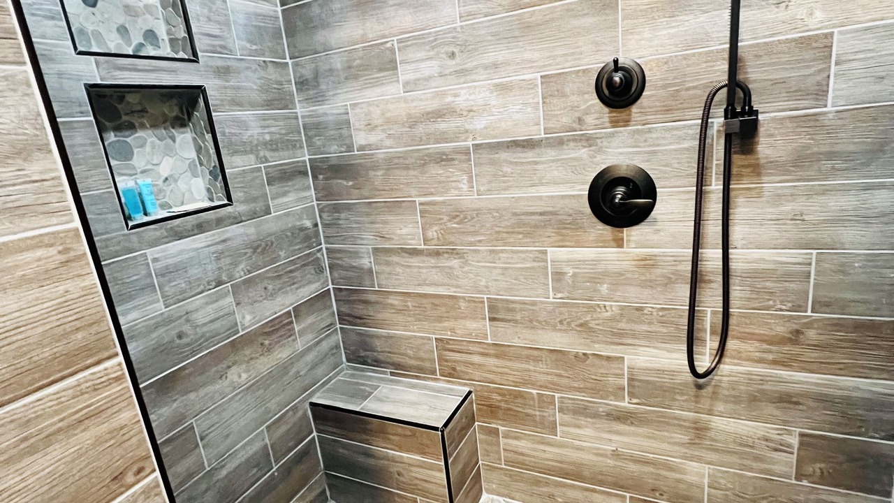Photo of Bathroom in Peach Orchard
