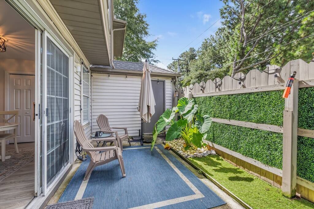 Photo of Patio Balcony in Fentress