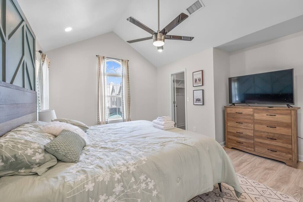 Photo of Bedroom in Fentress
