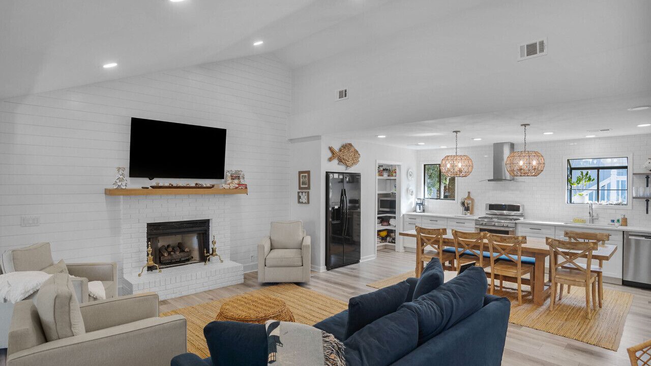 Photo of Livingroom in Saint Helena Island