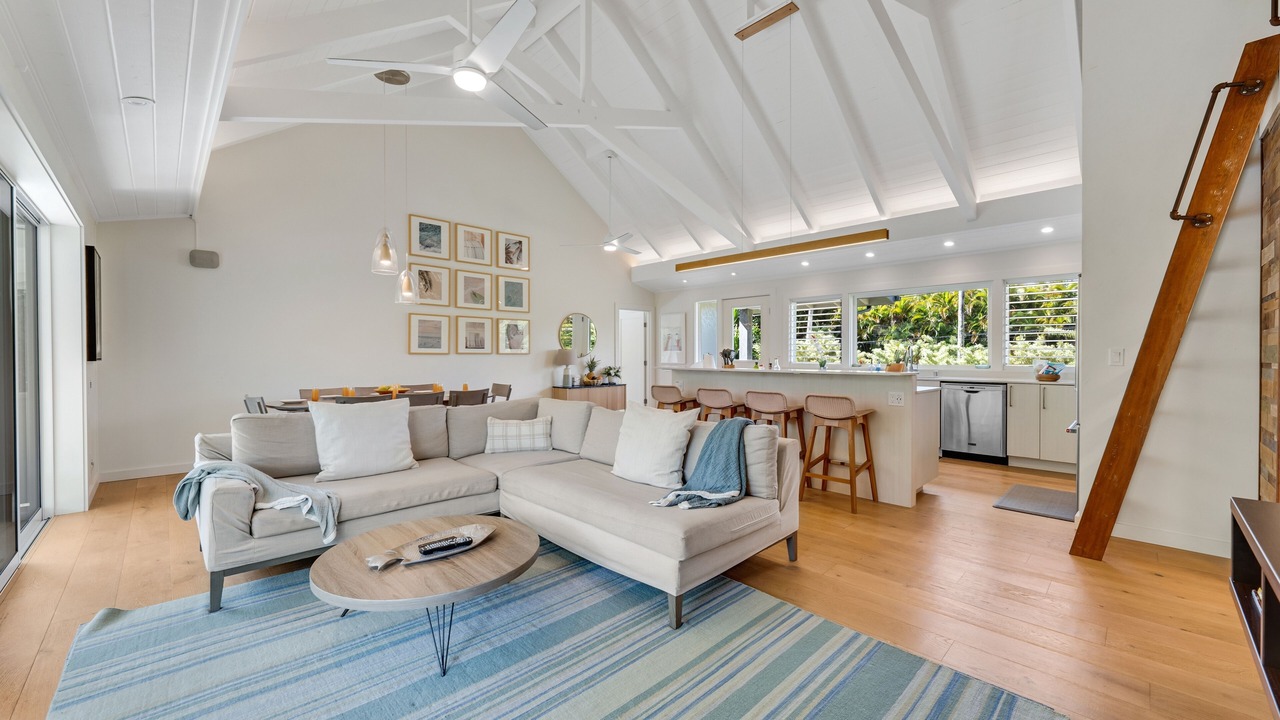 Photo of Livingroom in Kilauea