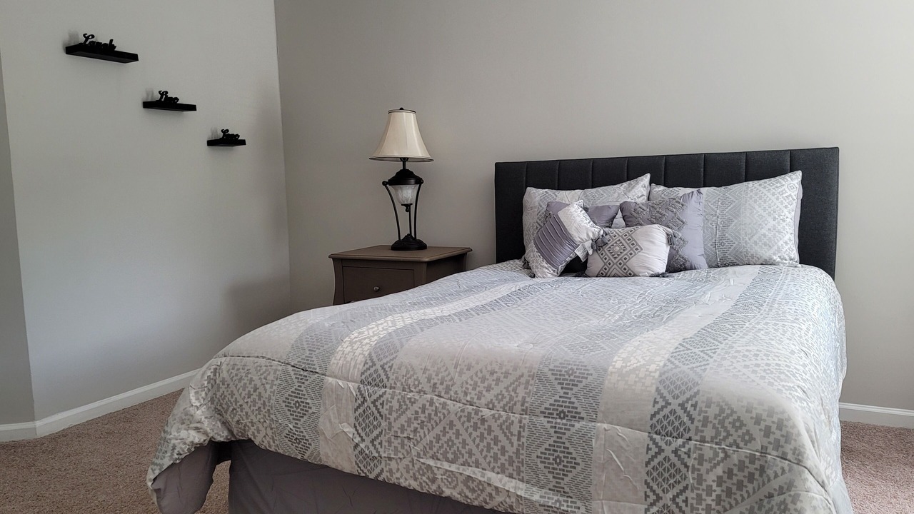Photo of Bedroom in Ashbrook - Clawson Village