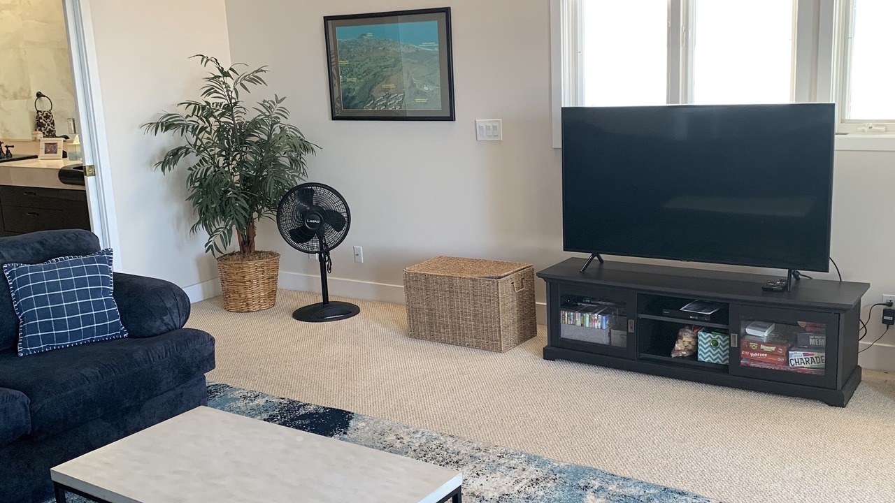 Photo of Bedroom in Makaha