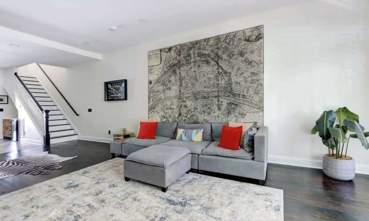 Photo of Livingroom in Dixon Park