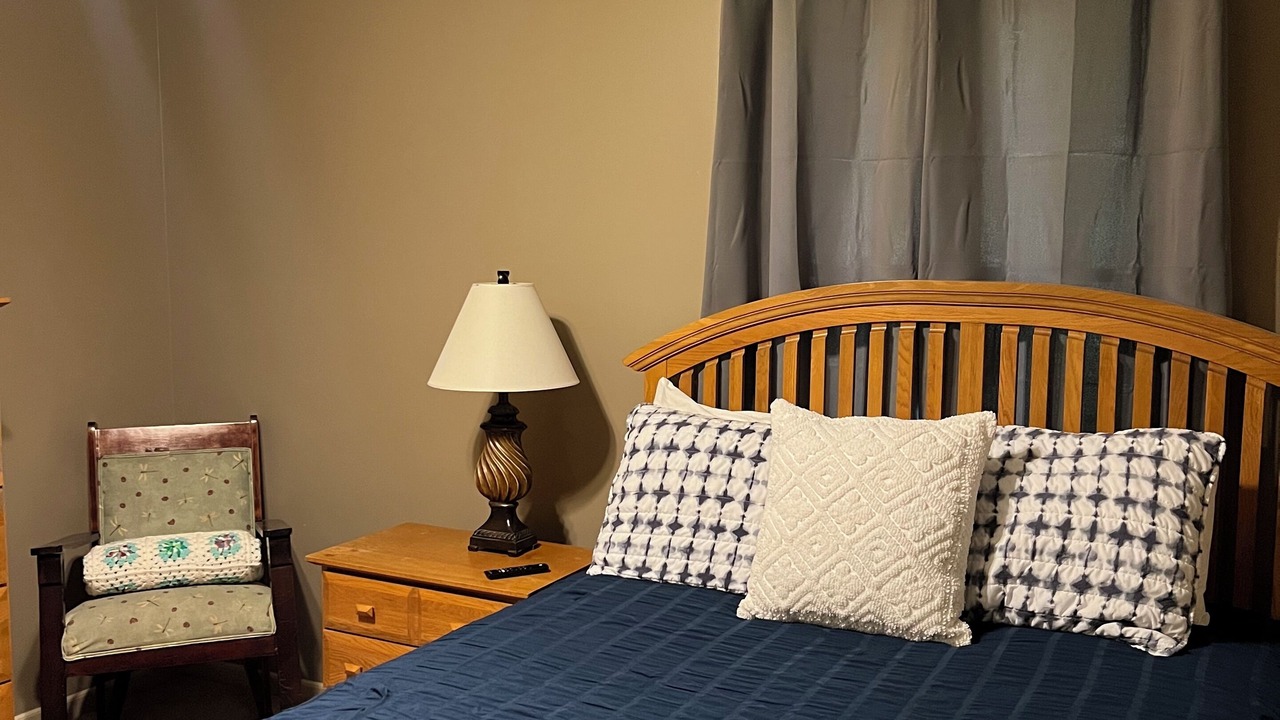 Photo of Bedroom in Utica