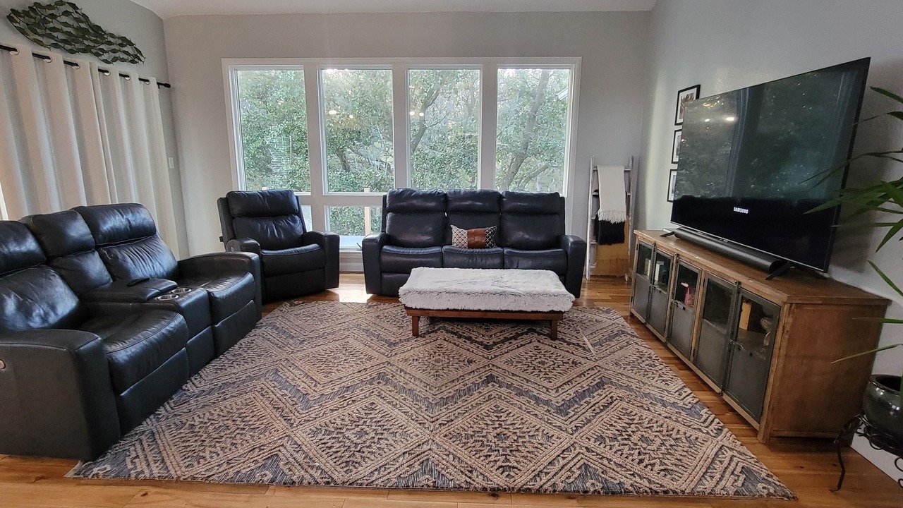 Photo of Livingroom in Whalehead Beach