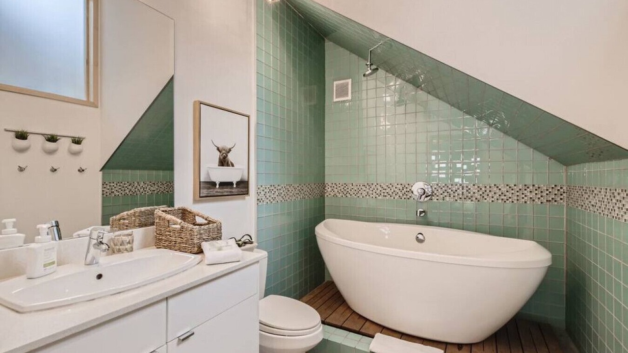 Photo of Bathroom in Brentwood
