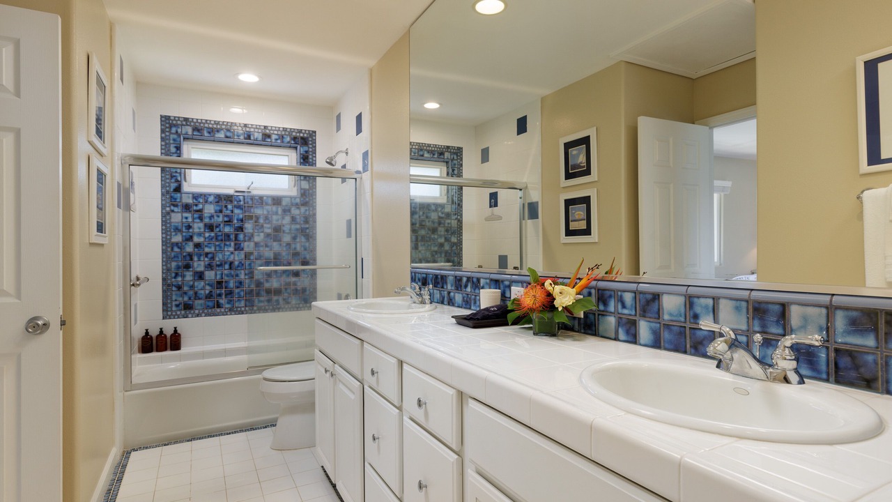 Photo of Bathroom in Puako