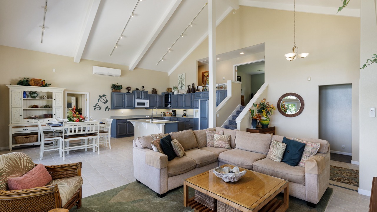 Photo of Livingroom in Puako