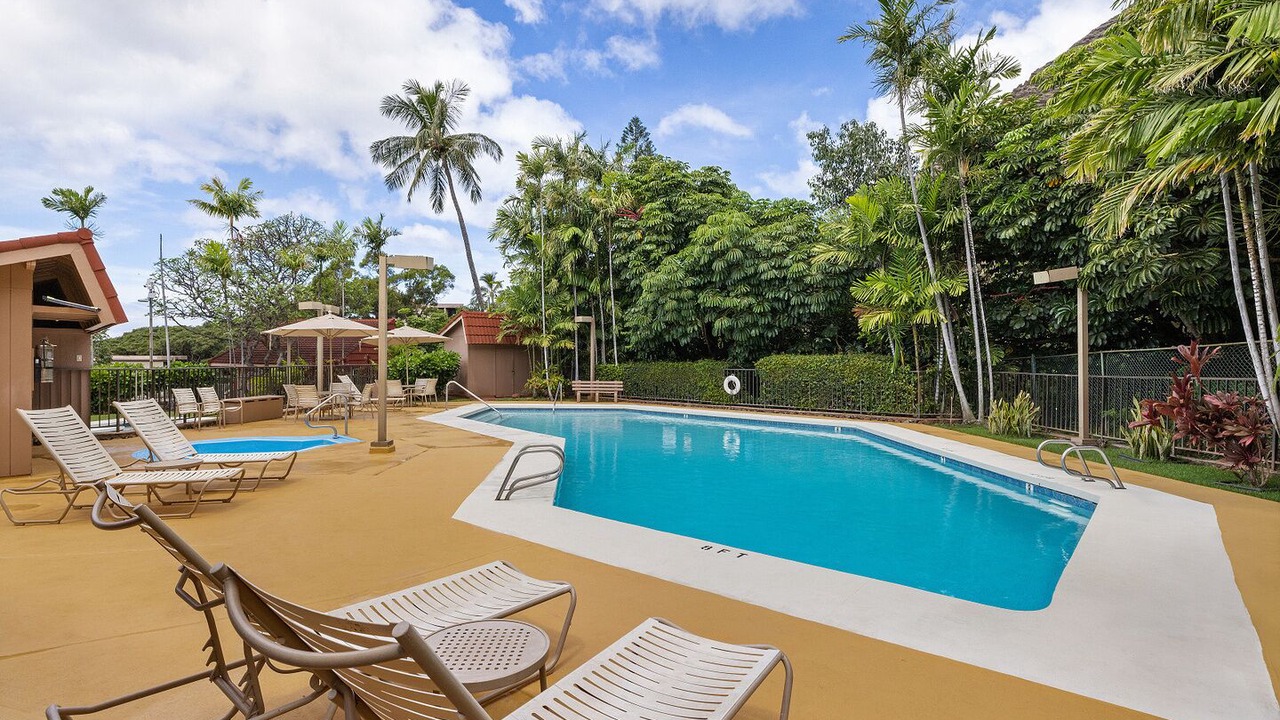 Photo of Outdoor in Makaha Valley