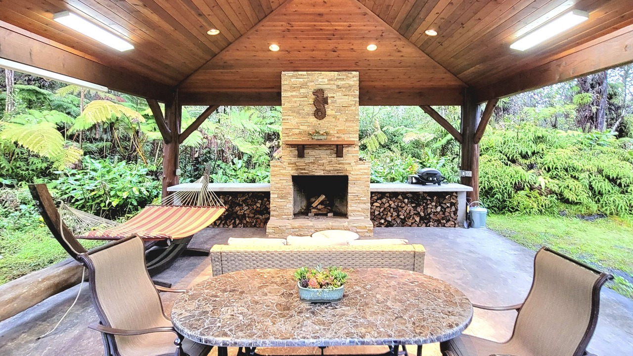 Photo of Livingroom in Royal Hawaiian Estates
