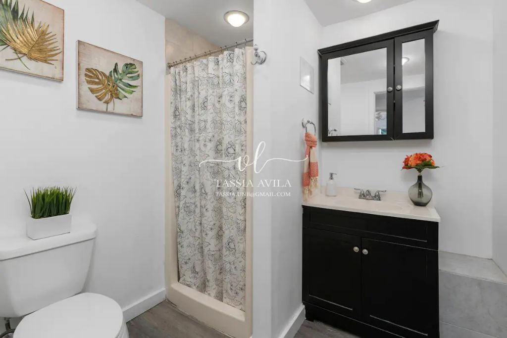 Photo of Bathroom in Liliha - Kapalama