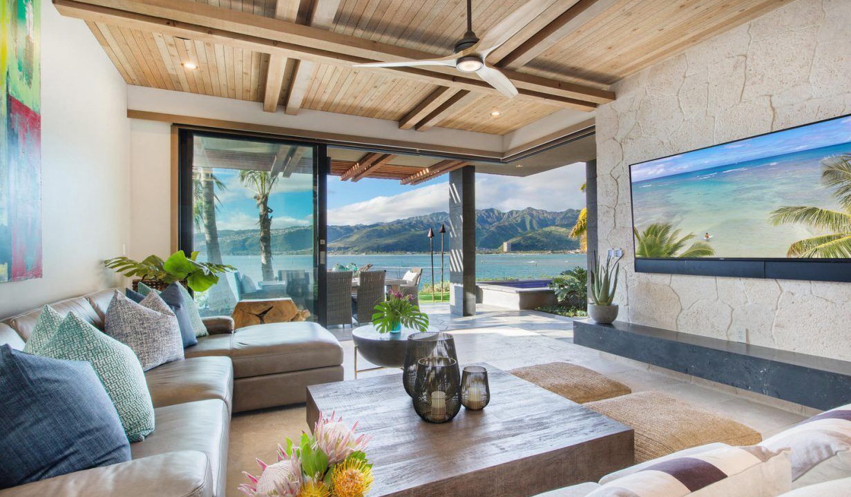 Photo of Livingroom in Hawaii Kai