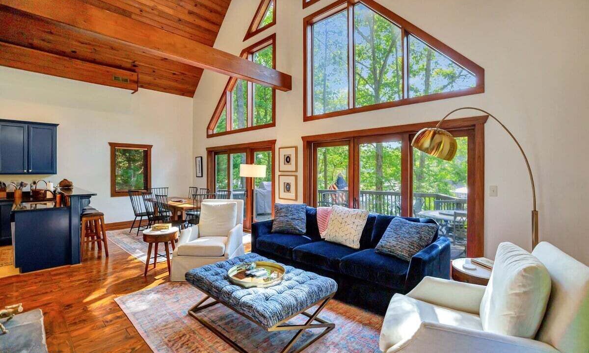 Photo of Livingroom in Townville