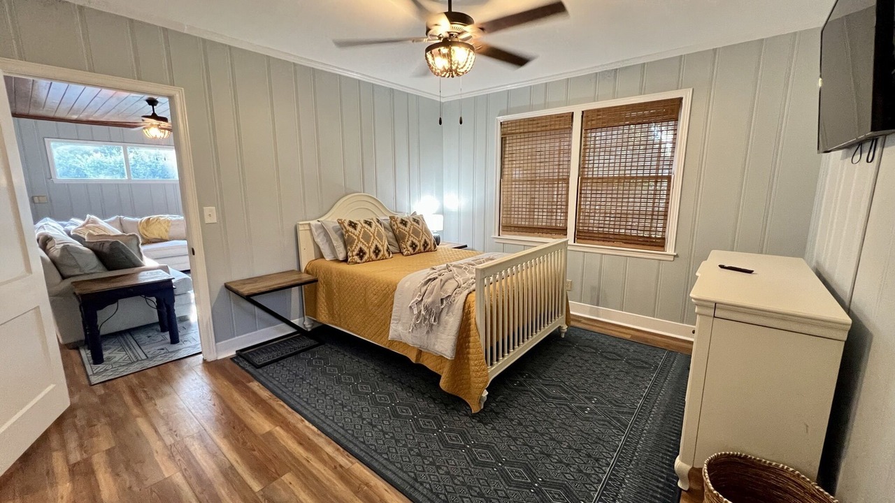 Photo of Bedroom in Valdosta