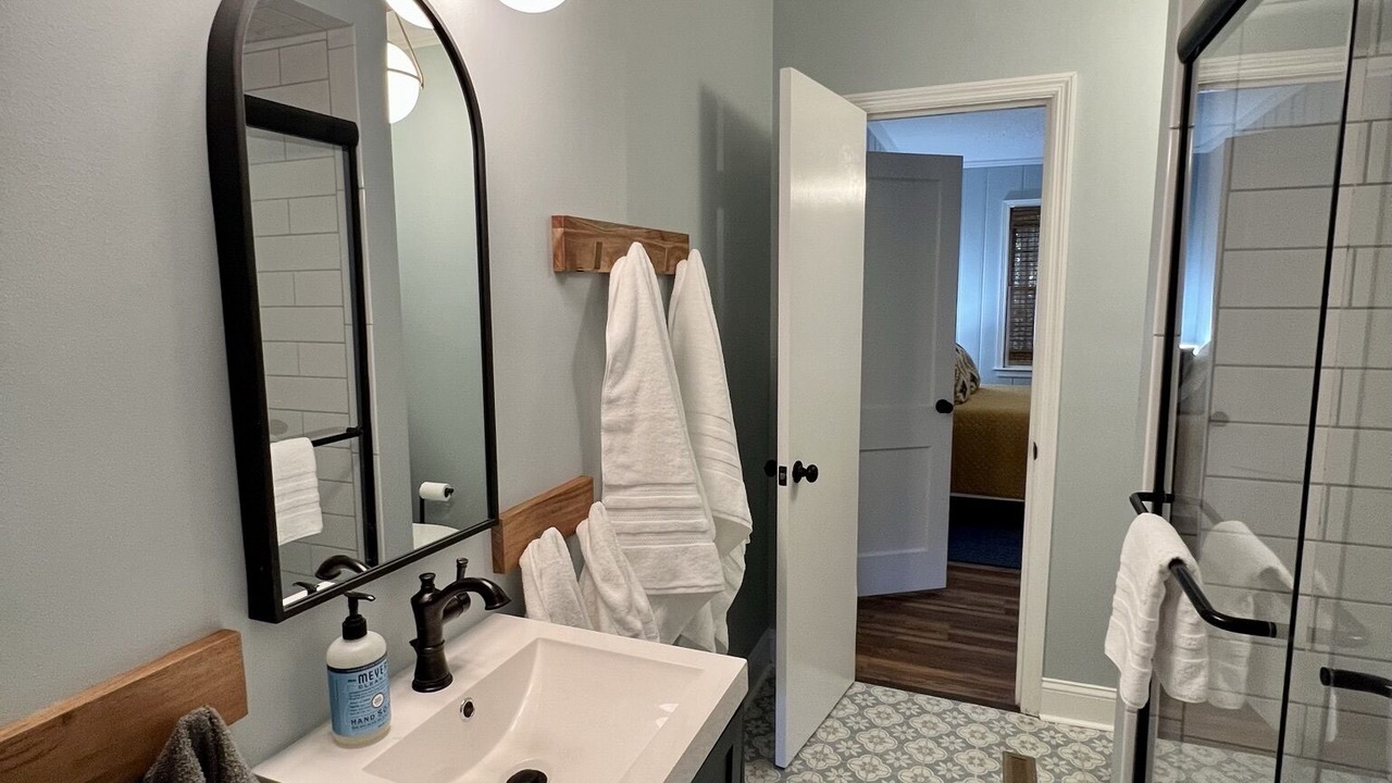 Photo of Bathroom in Valdosta