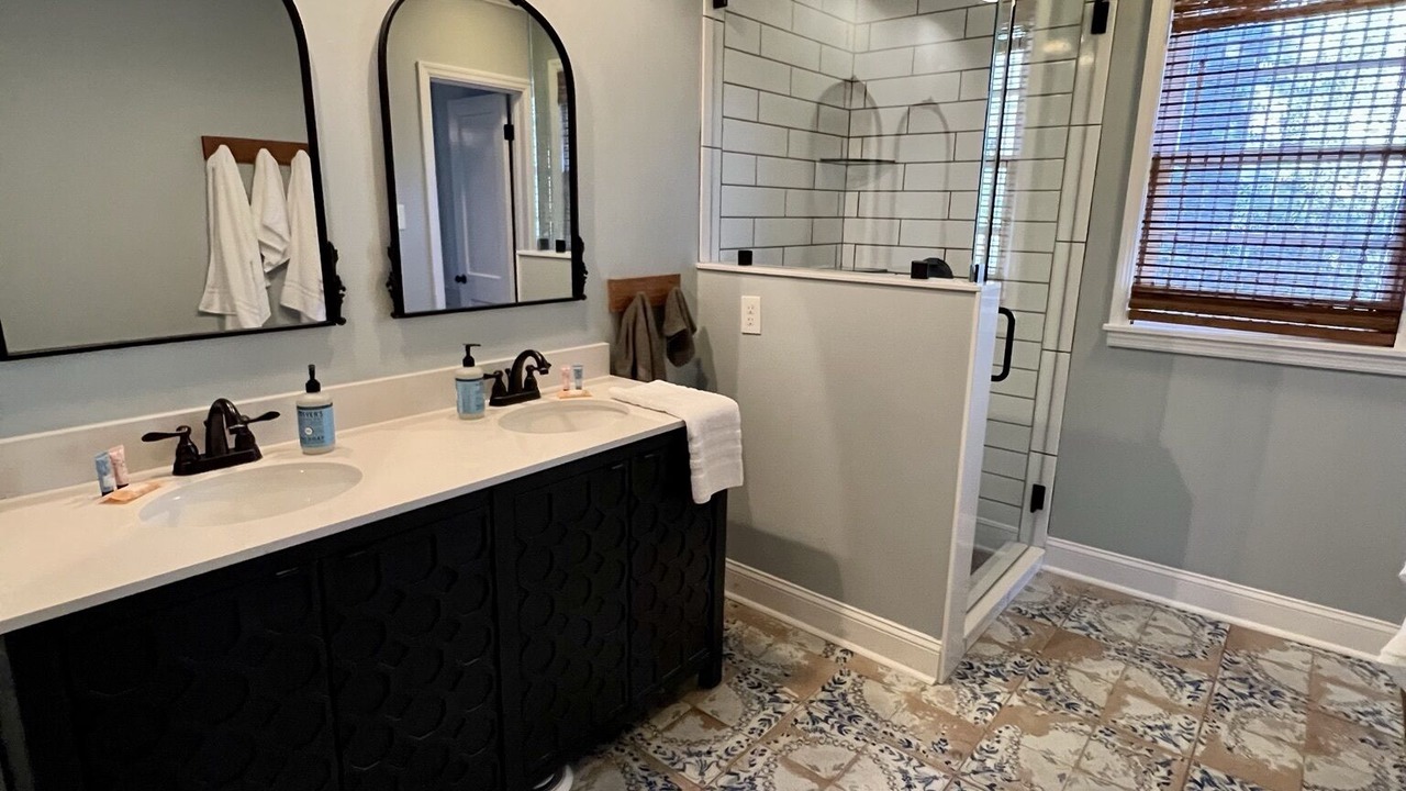Photo of Bathroom in Valdosta