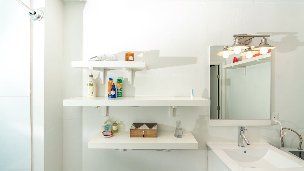 Photo of Bathroom in Dawson