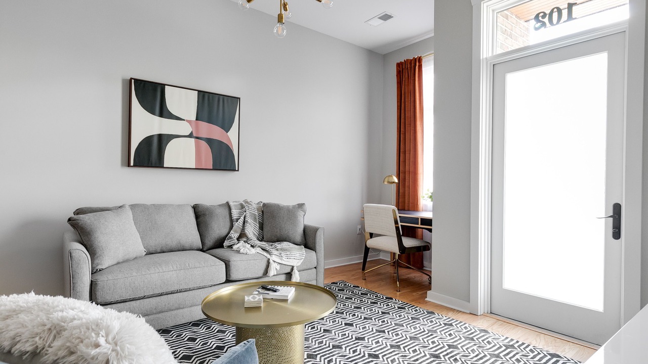 Photo of Livingroom in Church Hill