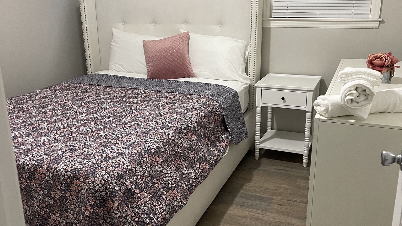 Photo of Bedroom in State Park