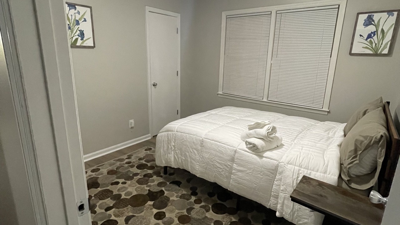 Photo of Bedroom in State Park