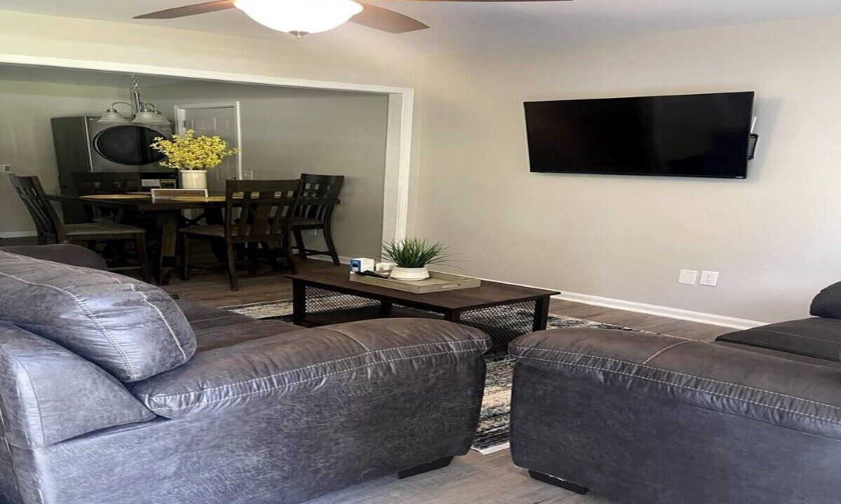 Photo of Livingroom in State Park