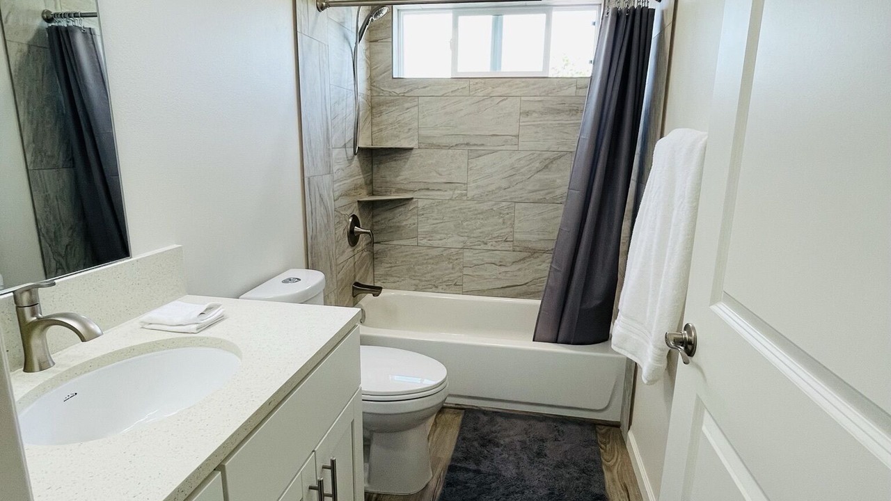 Photo of Bathroom in Discovery Harbour