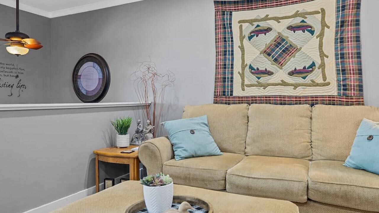 Photo of Livingroom in Lyman