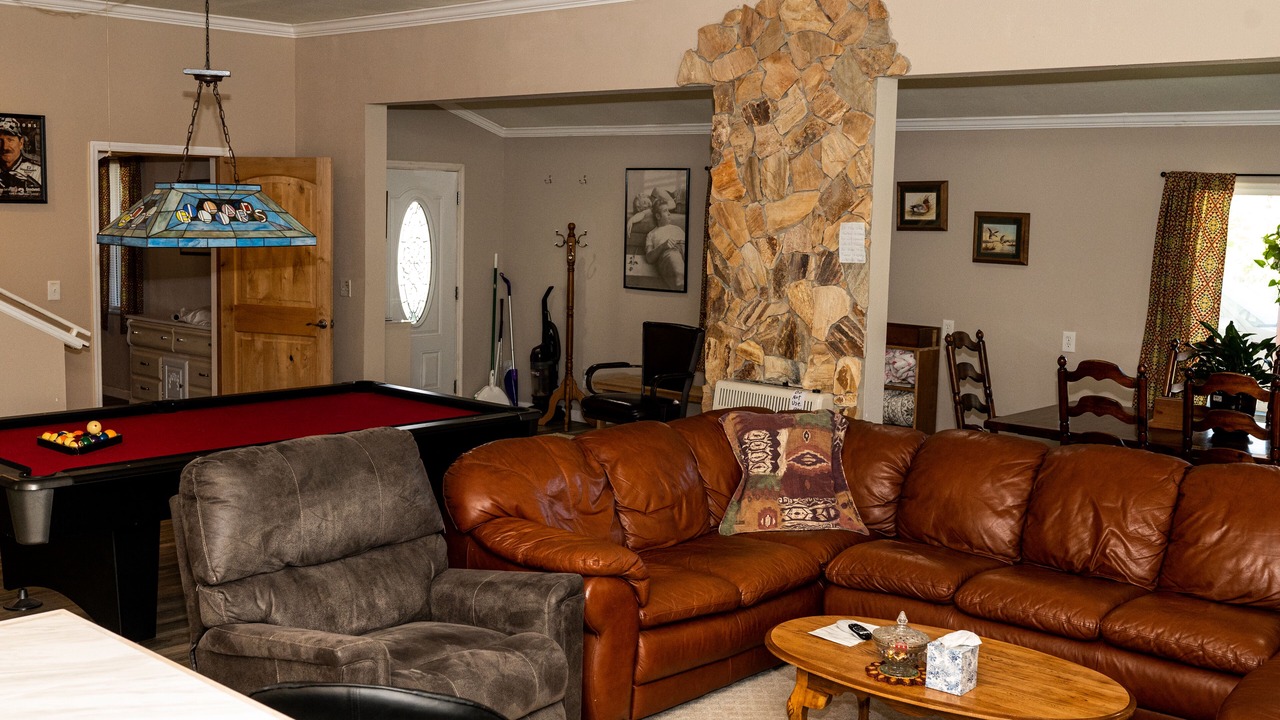 Photo of Livingroom in Banks County