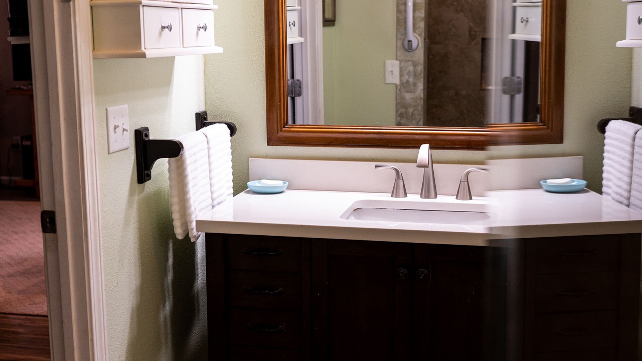 Photo of Bathroom in Banks County