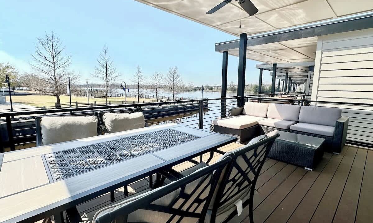 Photo of Outdoor in River District